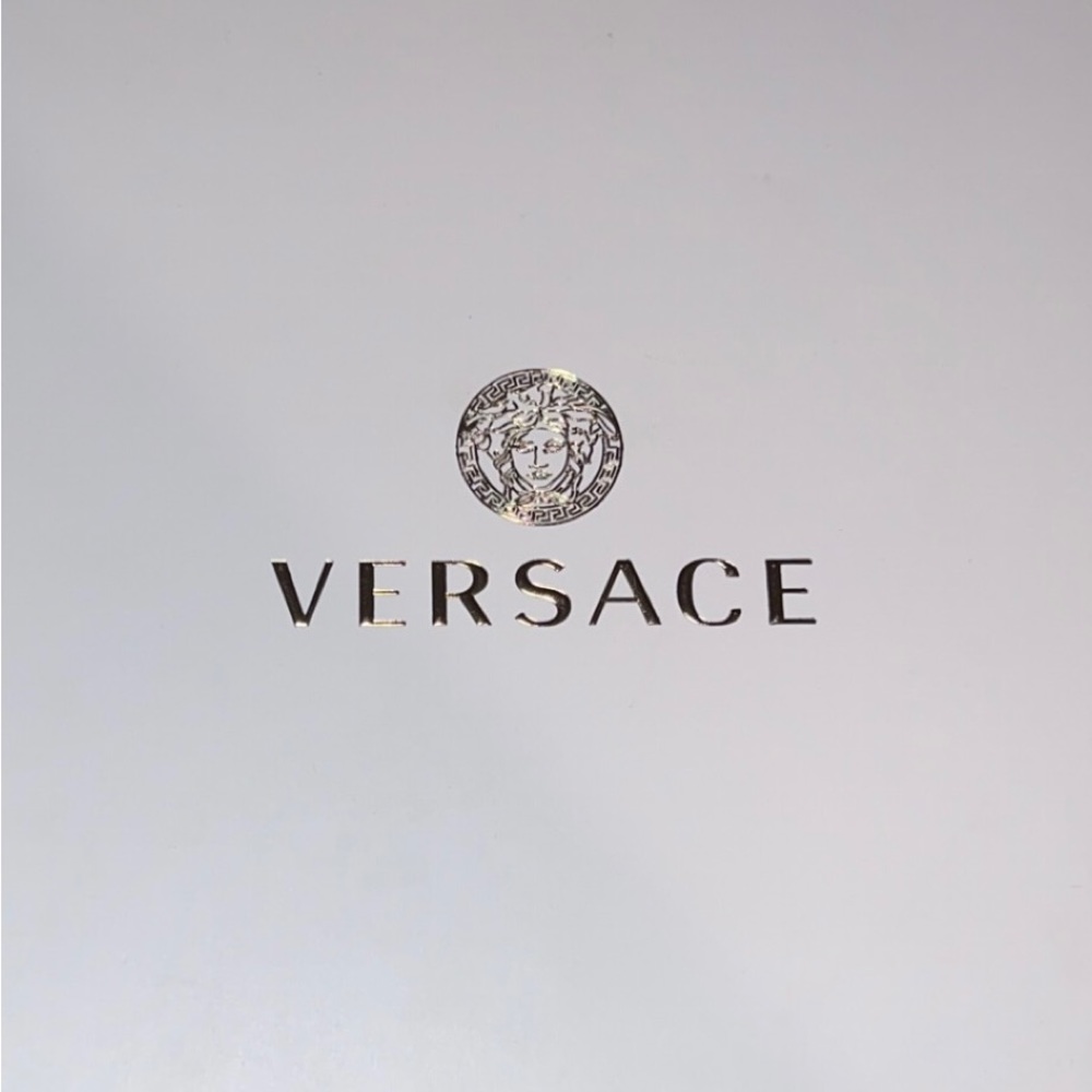 Women’s perfume